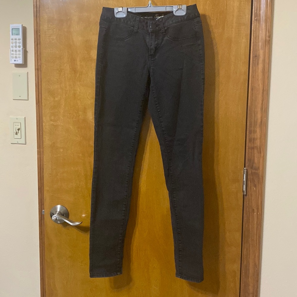 American Eagle size 6 black jeans